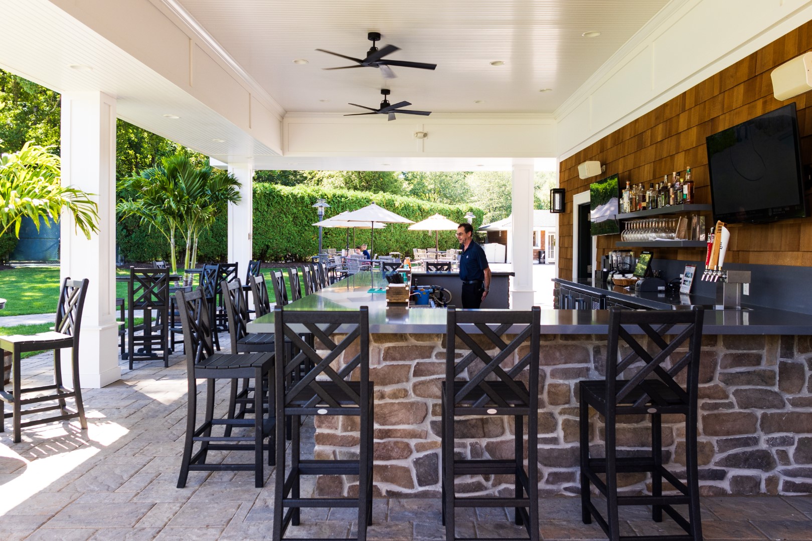 R5_C7479_Rockaway River Club-Pool